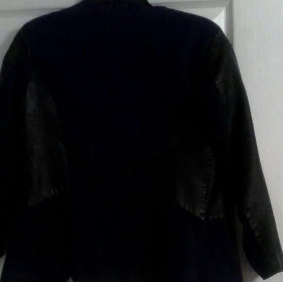 Black size 8 H &M jacket - Picture 3 of 3